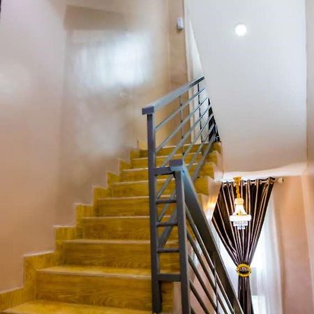 El Elyon Hotel And Suites Lagos Eksteriør billede