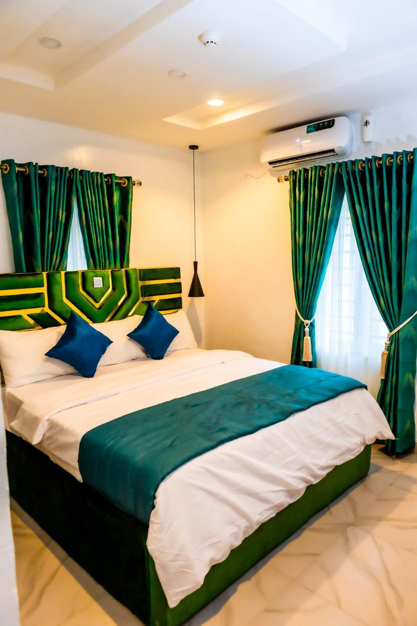 El Elyon Hotel And Suites Lagos Eksteriør billede